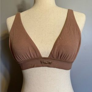 SKIMS soft lounge plunge bralette in color sienna- size L